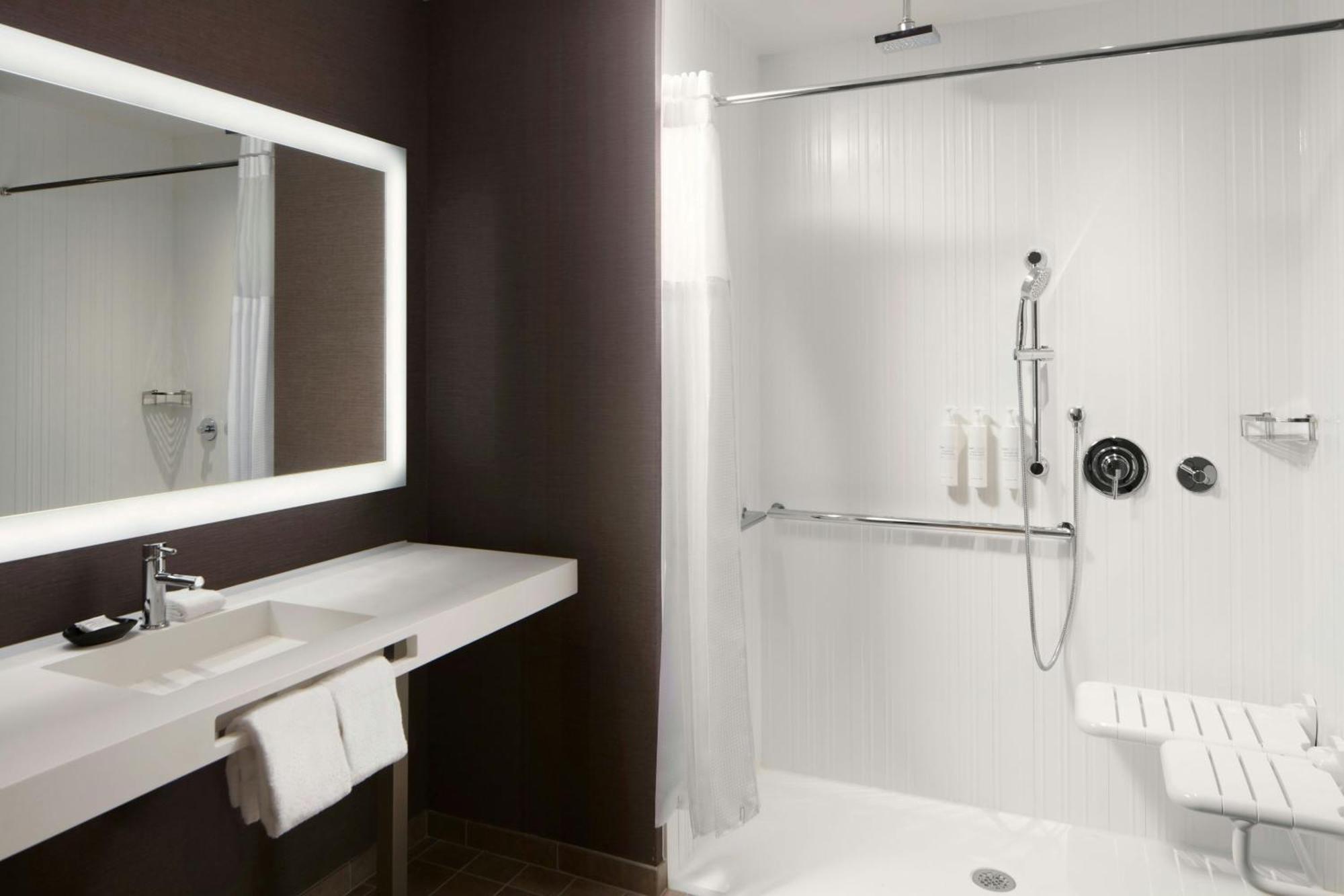 Ac Hotel By Marriott Reston Buitenkant foto